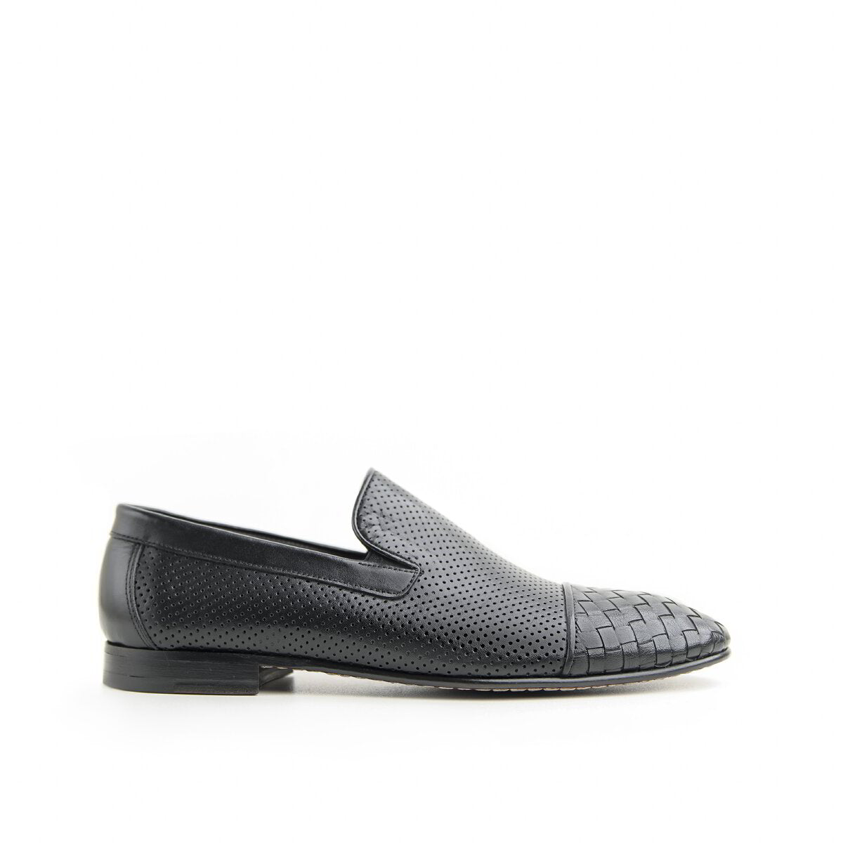 Massima-black-loafers-by-Juyi-Calton